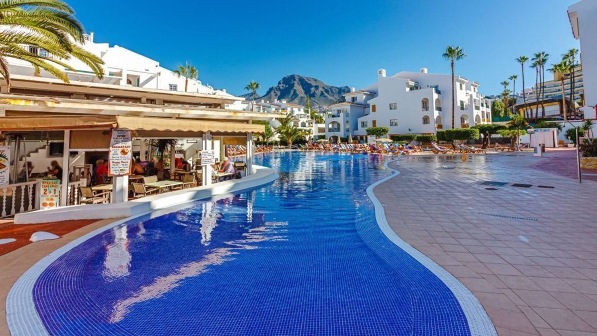 Costa Adeje Apartment | Spectacular apartment with sunset ocean views in Fanabe Beach with free WIFI