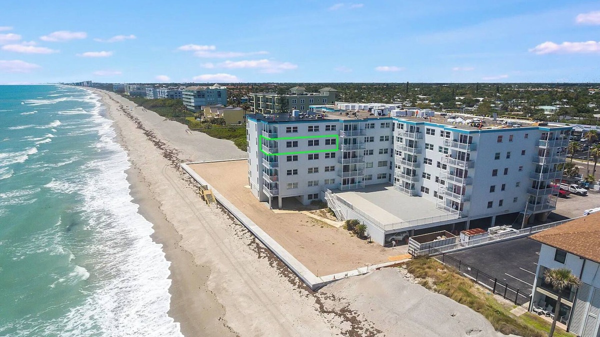 South Patrick Shores Condo | Spectacular Beachfront 2-bedroom condo in relaxing Satellite Beach