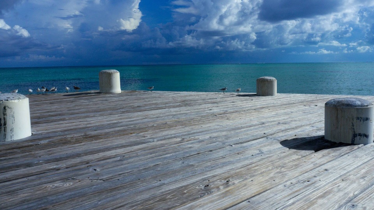 Providenciales Apartment | Spectacular beach views!