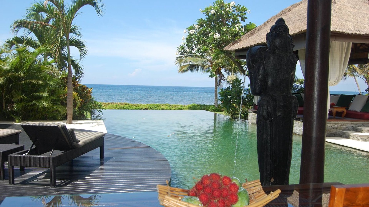Banjartegehe Villa | Spectacular Beach Front Villa - North Bali