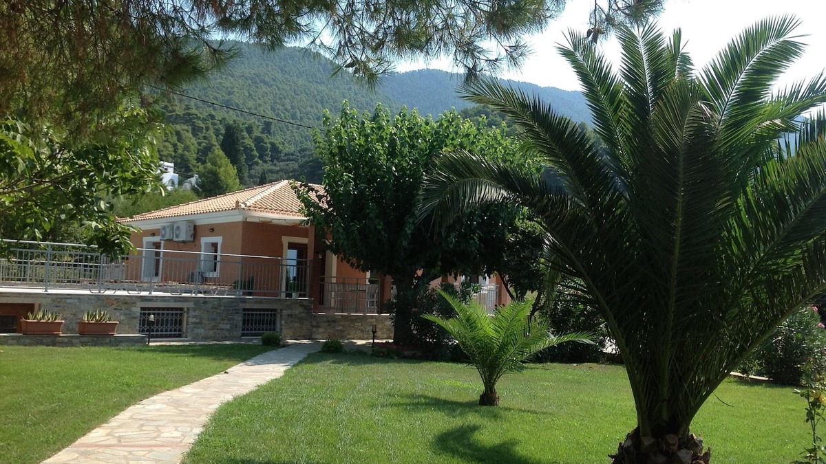 Elios Villa | Spectacular beachfront villa with private pool and orchards