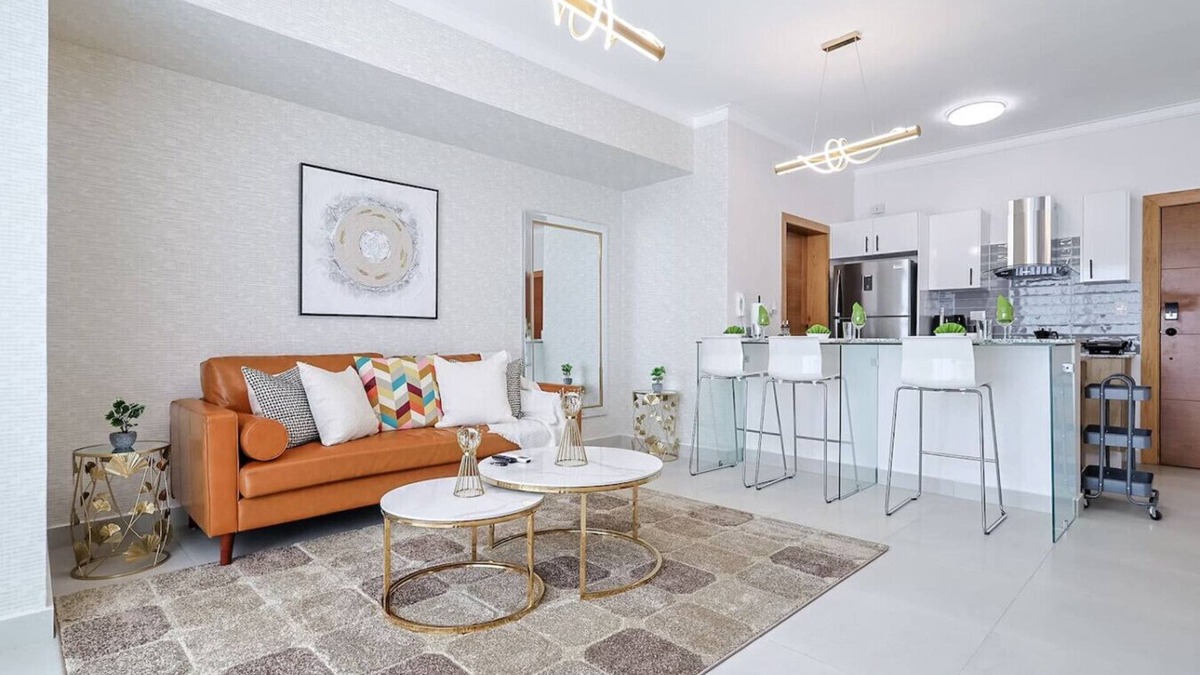 Lope De Vega Apartment | Spectacular, Centric 1BR Apt, King Bed, Pool Gym, Beautiful Social Area Near All