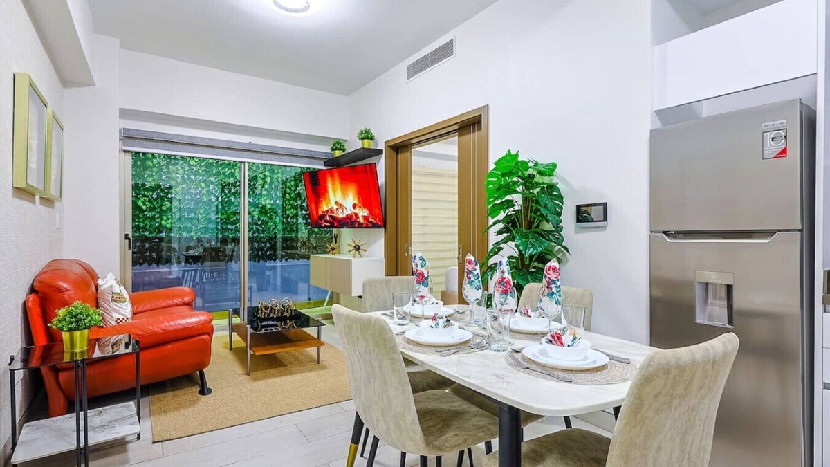 Sarasota Apartment | Spectacular City Views Terrace, Pool, Bar, Lounge and more.