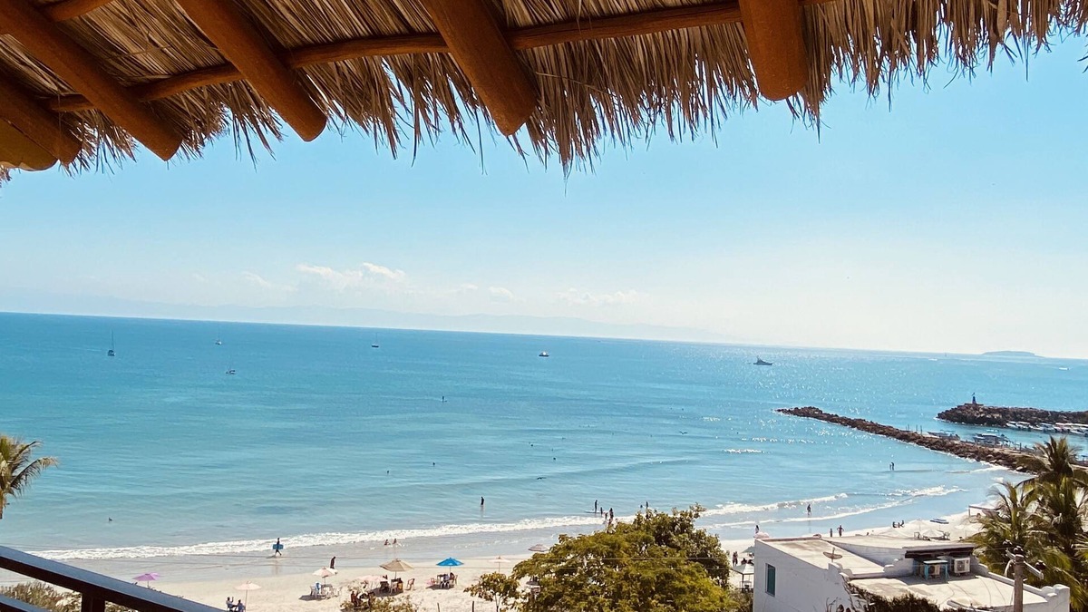 Emiliano Zapata Condo | Spectacular expansive water views - you may never leave the condo!