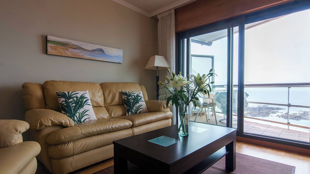 Sanxenxo Condo | SPECTACULAR FLAT WITH VIEWS TO THE SPORTS PORT OF SANXENXO. (Wiffi)