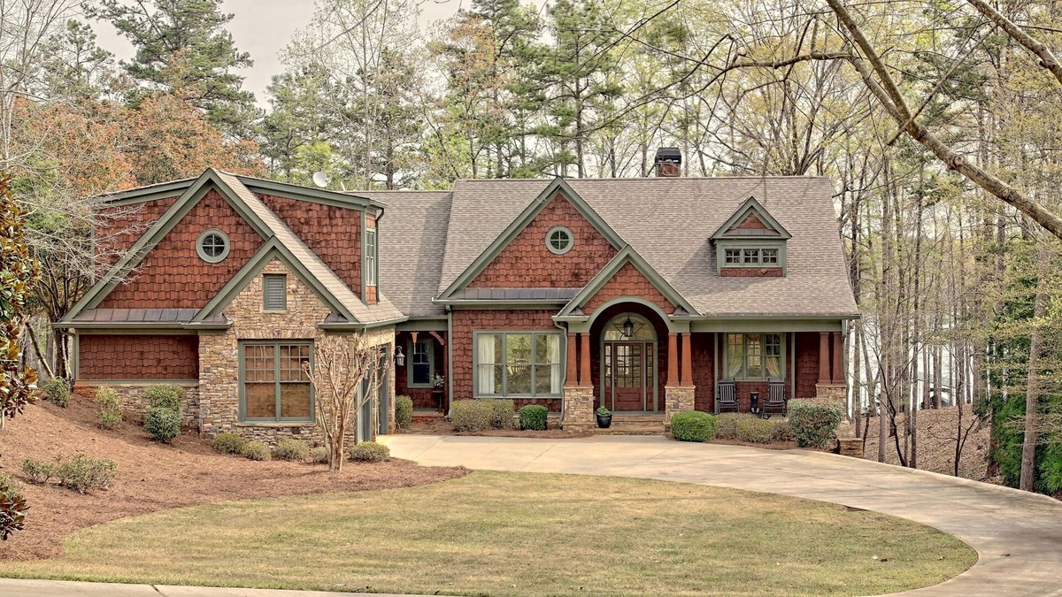Reed Creek House | Spectacular Lake Home Gated Upscale Neighborhood Very Beautiful Setting