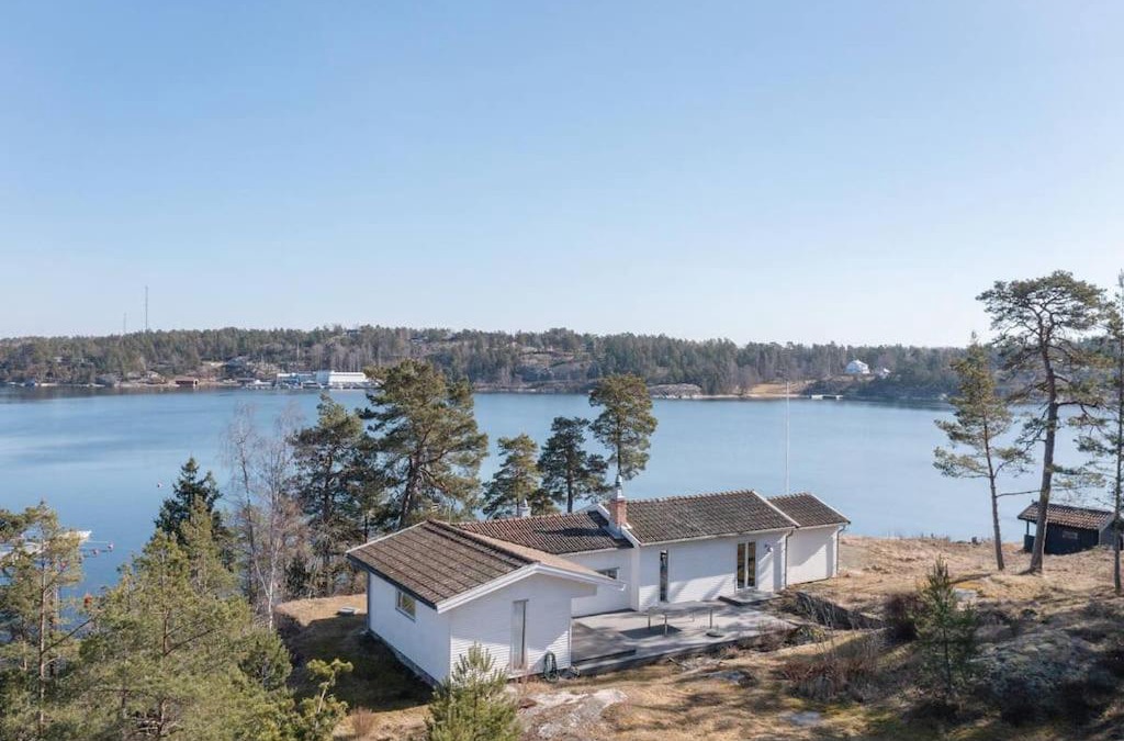 Dalaro Villa | Spectacular lake plot, Stockholm archipelago