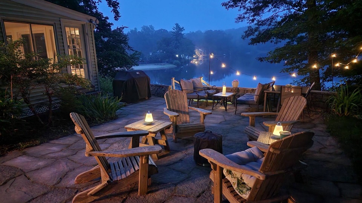 Guilford Cabin | Spectacular Lake Front Cabin close to CT shoreline