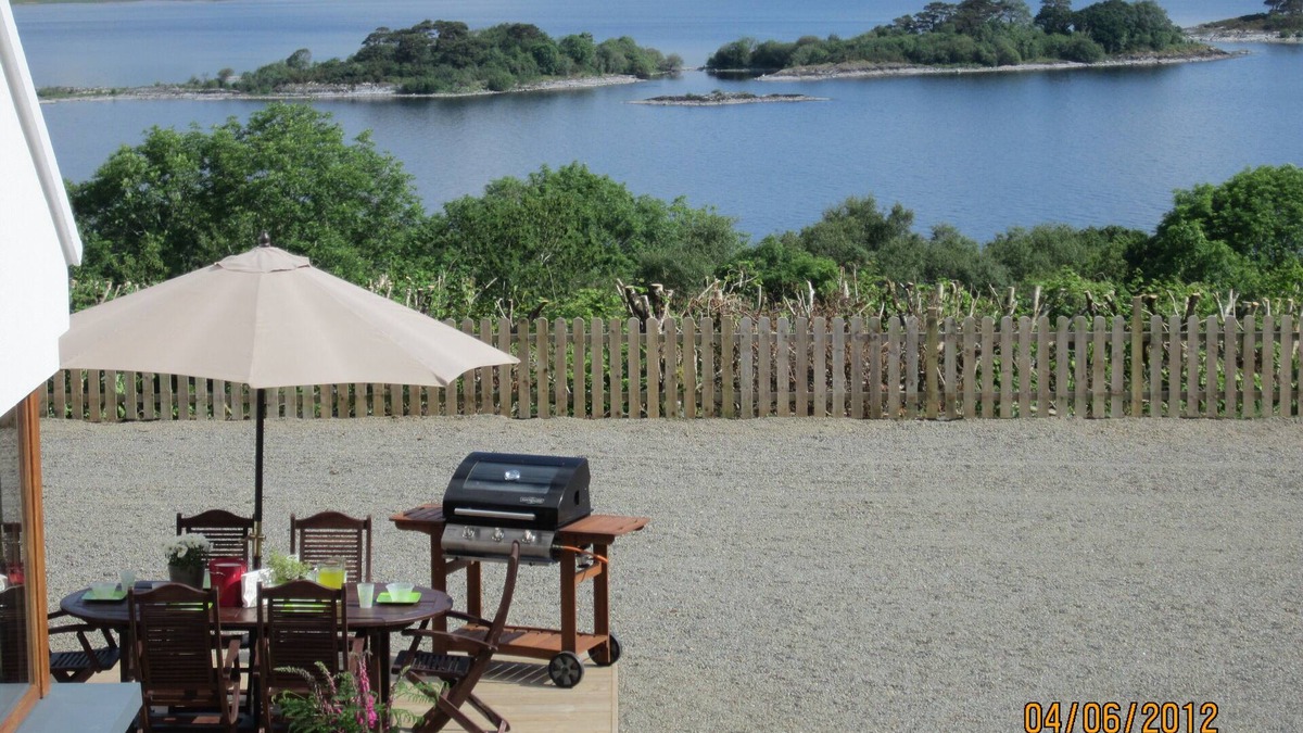 Inishmacatreer House | Spectacular lake views from luxury holiday home