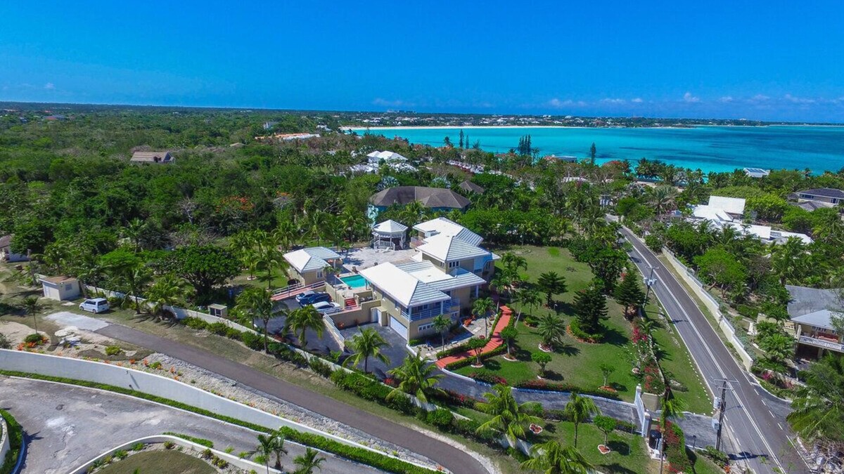 Westwind House | Spectacular luxury estate in paradise