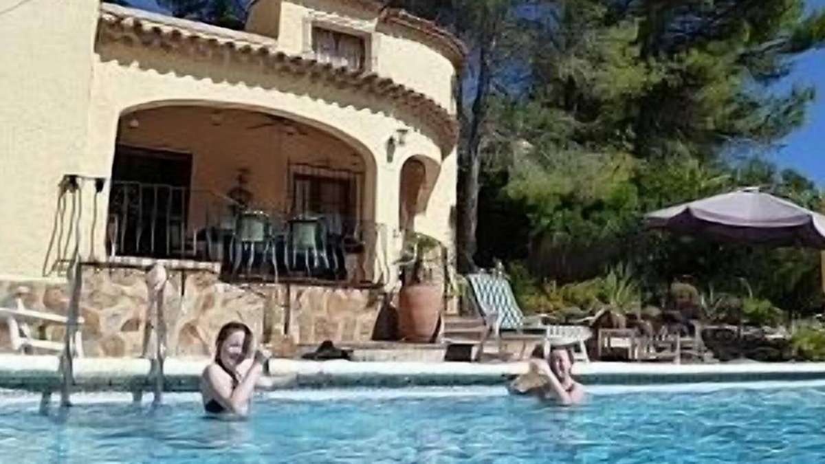 Alcalali Villa | Spectacular Mountain Views and 10m Private Pool,1 Hr. Alicante or Valencia