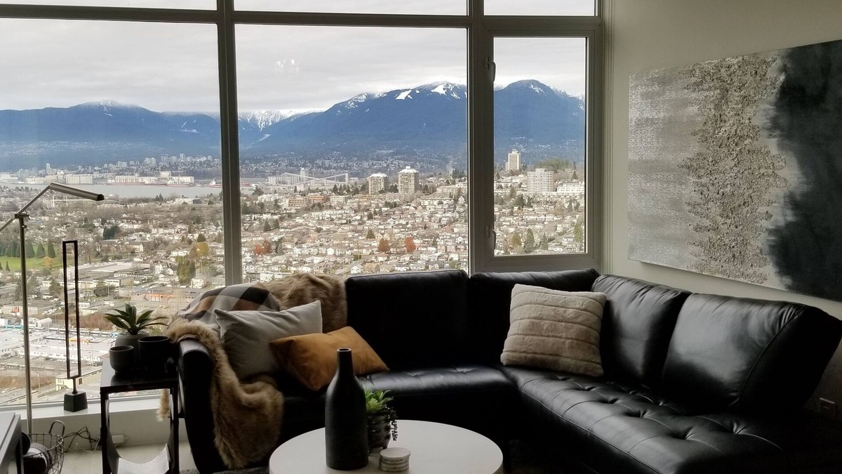 Burnaby Apartment | Spectacular North Shore Mountain, Downtown and Water views