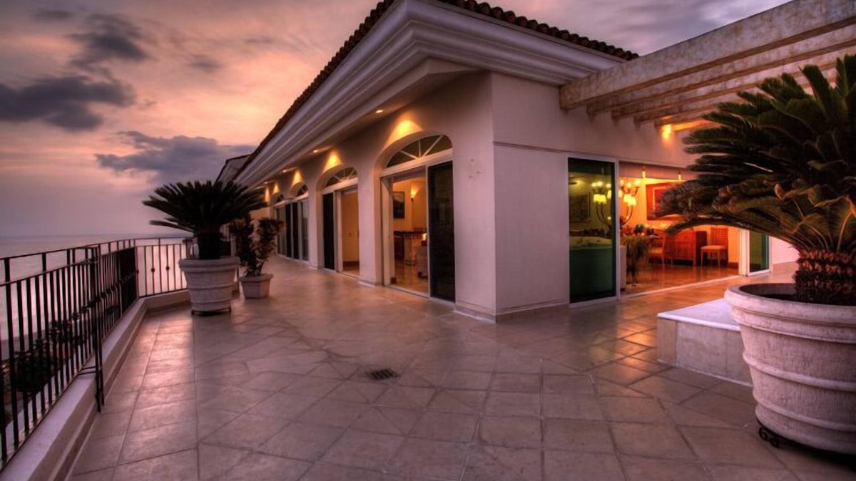 Marina Vallarta House | Spectacular Ocean Front Penthouse