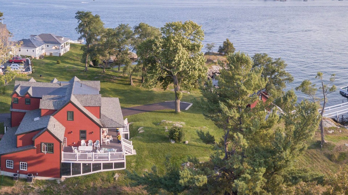 Kittery Point Cottage | Spectacular Oceanfront Cottage- Private Beach-950' waterfront-Elevator AC