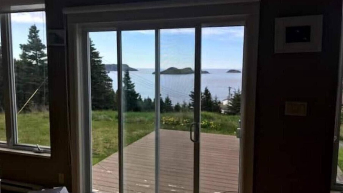 Tors Cove House | Spectacular Ocean View