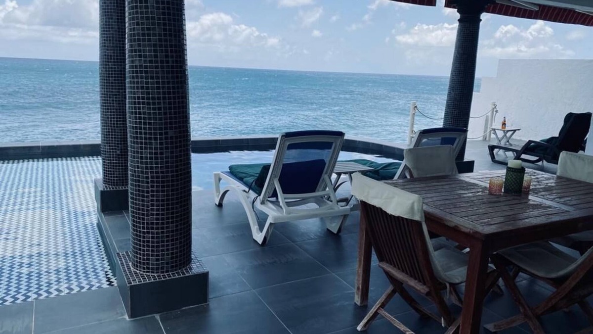 Pelican Key Villa | Spectacular Oceanfront Villa, Private Pool 2 BR/2 BA