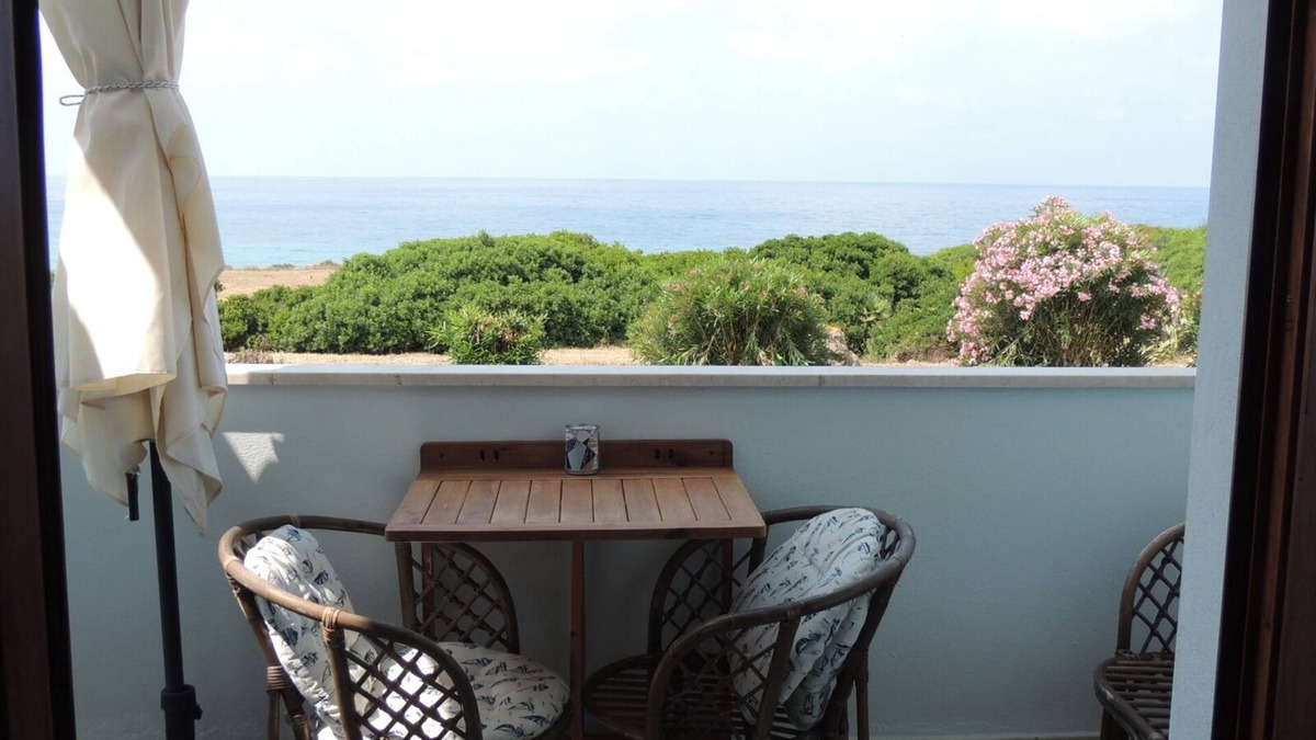 Funtana Meiga Apartment | SPECTACULAR PANORAMA - Tharros seafront, a few steps from the beach