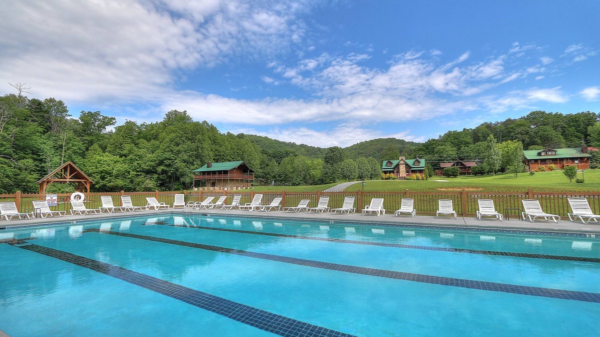 Wears Valley Cabin | Spectacular Private Wears Valley Mansion! Giant Arcade! Sauna! Movie Theater!