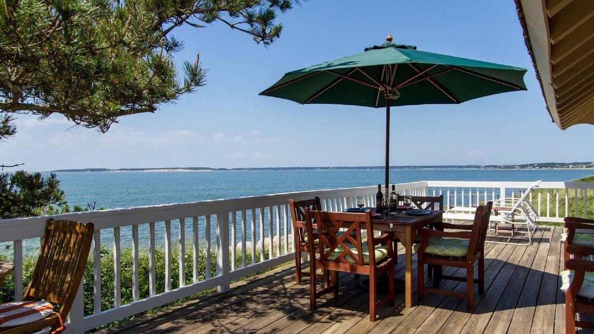 Wellfleet House | Spectacular Private Waterfront Cottage on Bayside. Panoramic Views. Pet Friendly