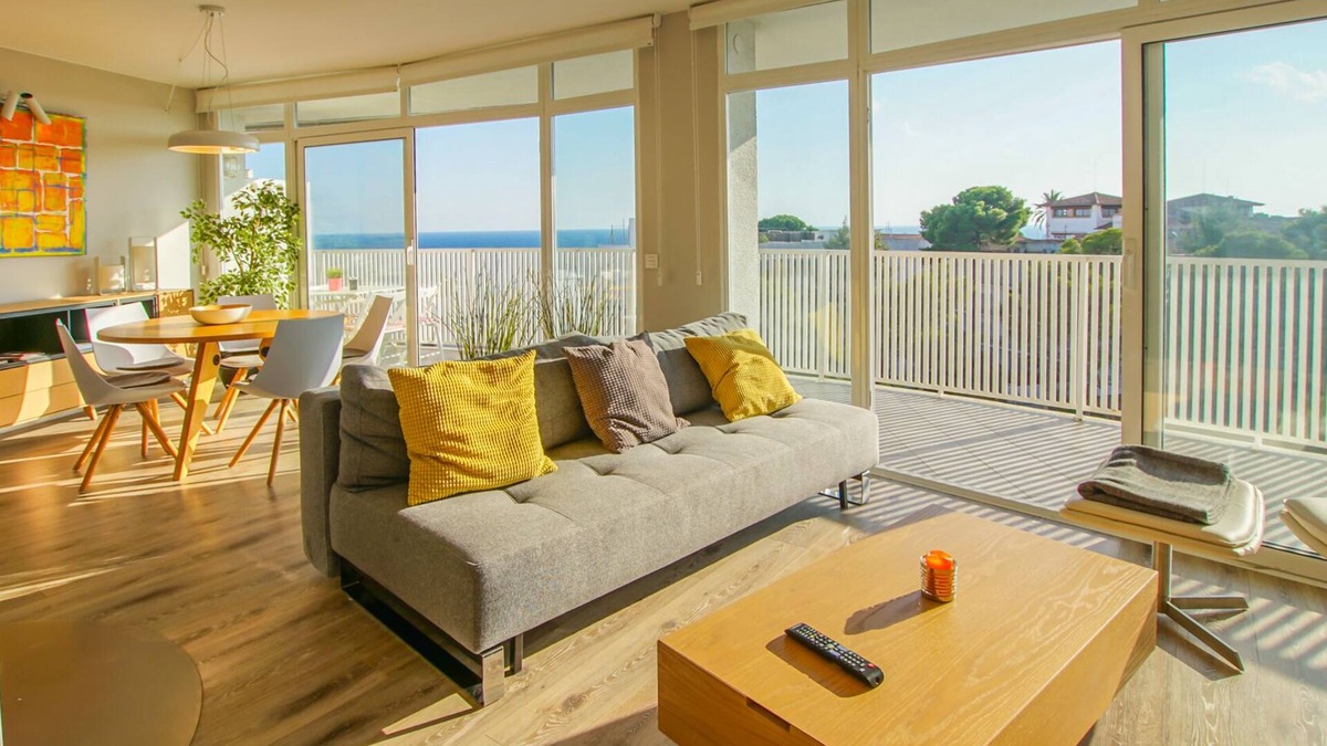 Lloret Town Center Apartment | Spectacular renovated penthouse with pool and terrace overlooking the sea