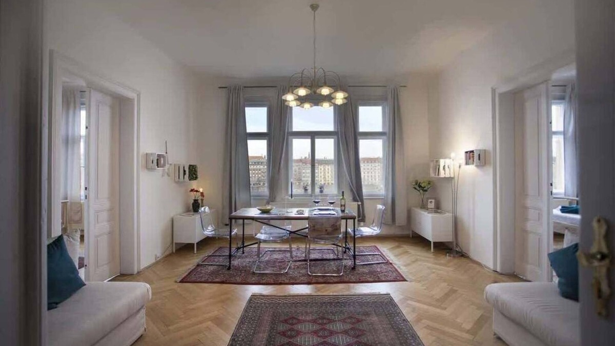 Andel Apartment | Spectacular Riverview apartment