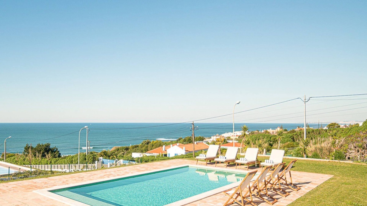 Colares Villa | Spectacular Sintra Villa | 4 Bedrooms.