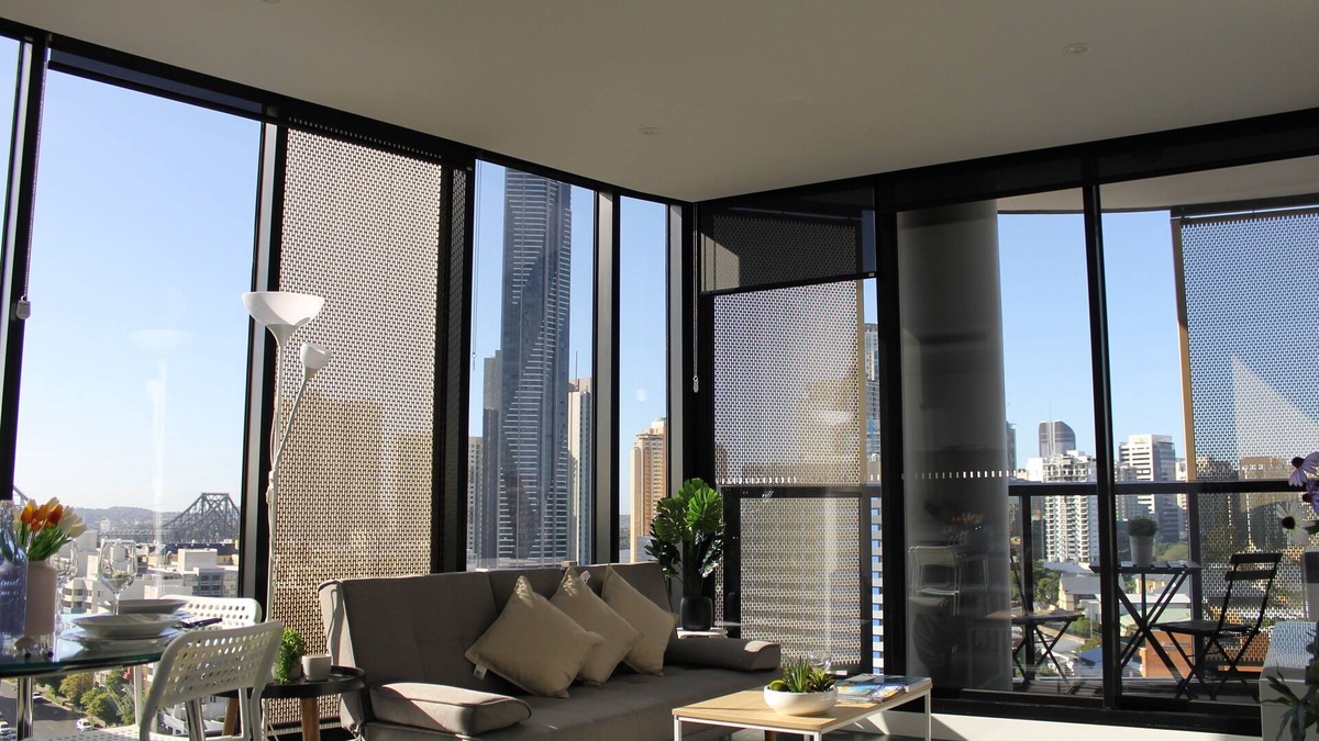 Fortitude Valley Apartment | Spectacular Views of CBD & Story Bridge & Parking