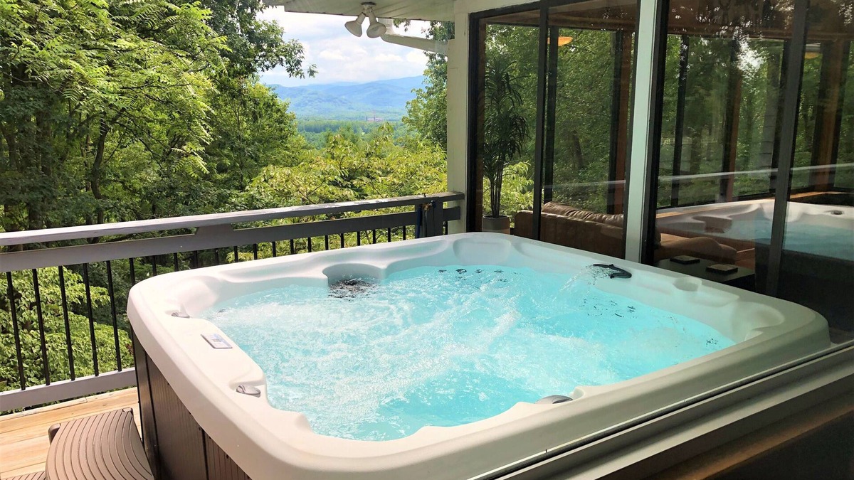 Royal Pines House | Spectacular Views! -Great Location-Hot Tub-Dreamy Porch & Sun Room-Fenced Yd!