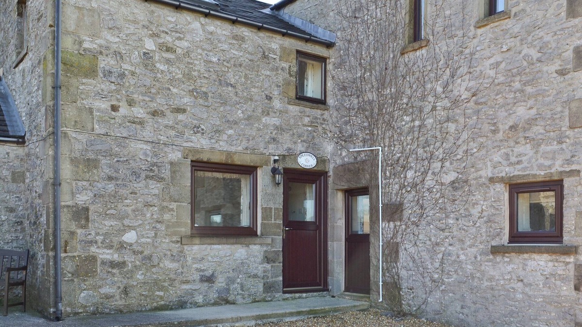 Earl Sterndale Cottage | Speedwell Corner – Jericho Farm