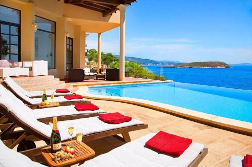 Badia de Palma House | Spektakuläre Villa Am Meer