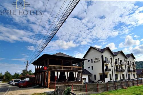 Capatineni-Ungureni Hotel | Spell Hotels