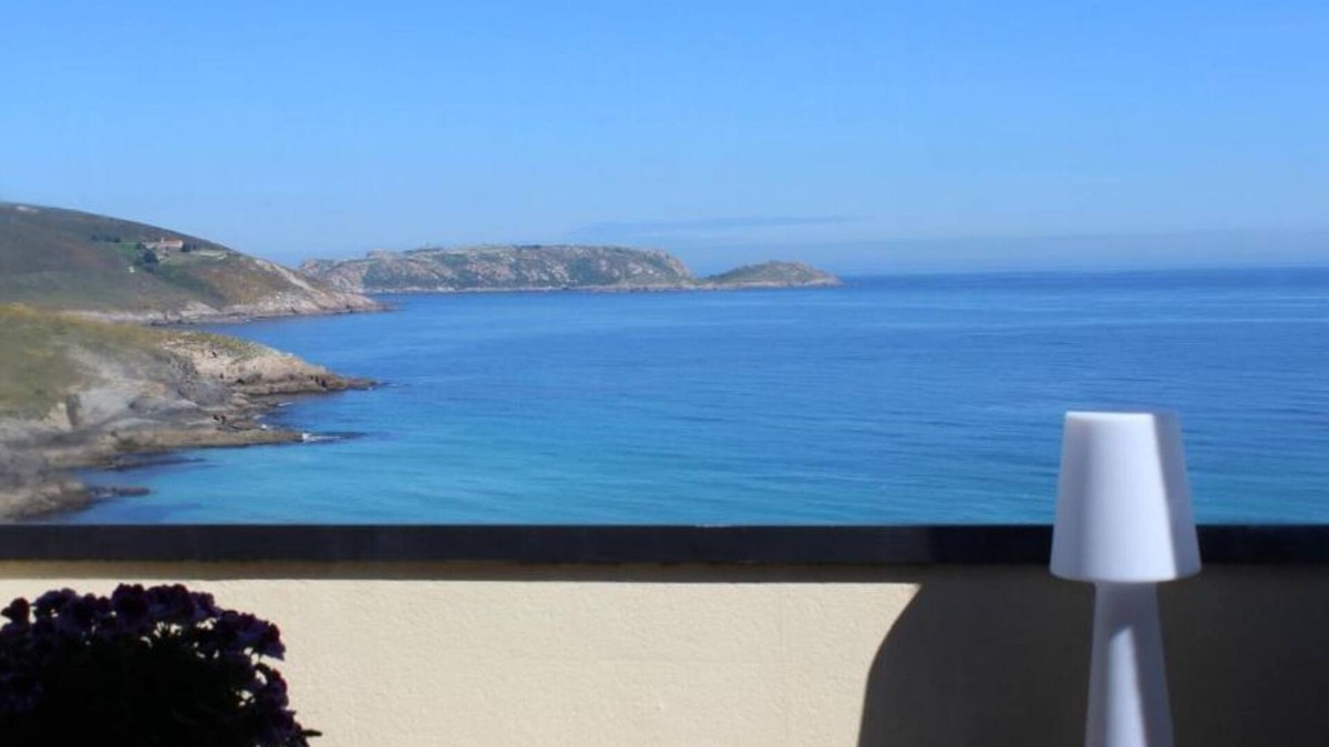 Malpica de Bergantinos Apartment | Spellos Apartment in Malpica