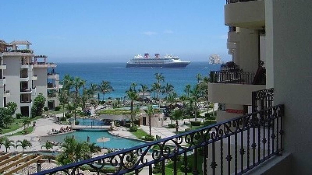 San Juan del Rio Resort | Spend Christmas in Cabo in a Elite 2 Bedroom Sleeps 6