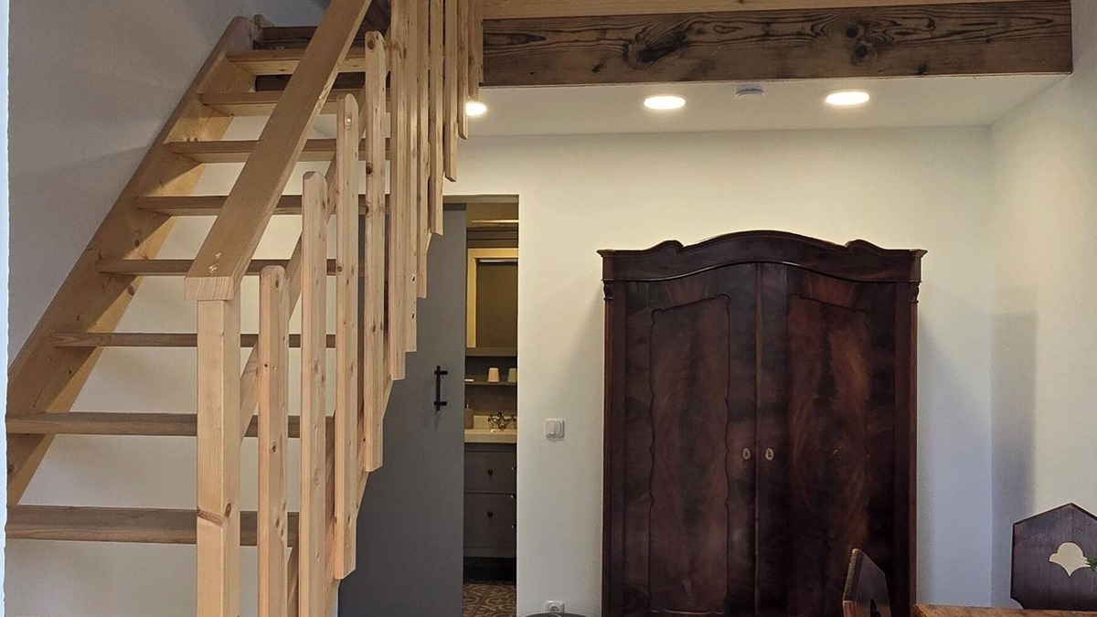 Bad Koesen House | Spend the night in a cozy double room 4 in the Altes Saale Fährhaus.
