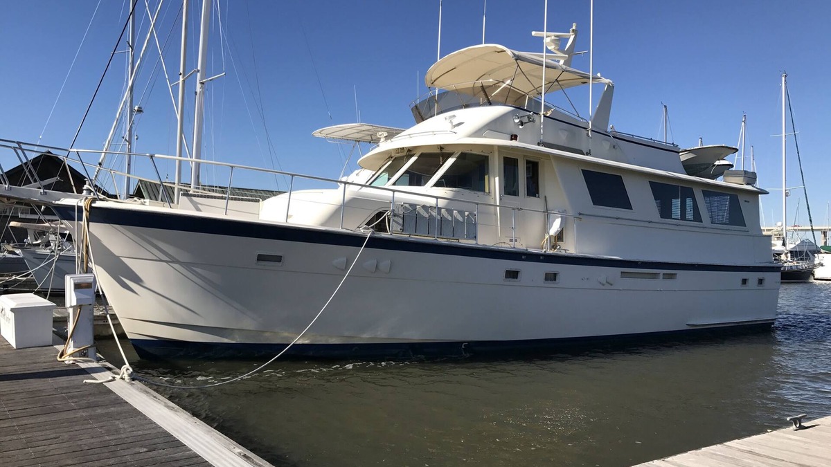 Downtown Charleston Boat Rental | Spend The Weekend Aboard Your Own Private Yacht In Historic Charleston