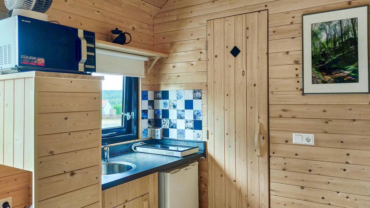 Haller House | Spend your holiday with your loved ones in this modern and compact holiday home.