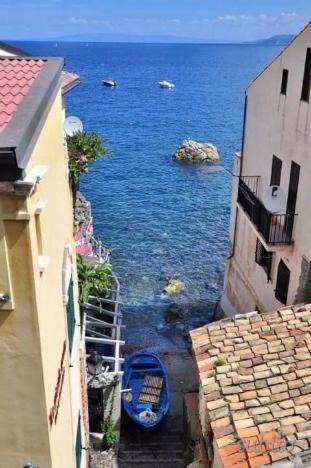 Scilla Apartment | Spendido appartamento - Chianalea di Scilla bagnato dal mare
