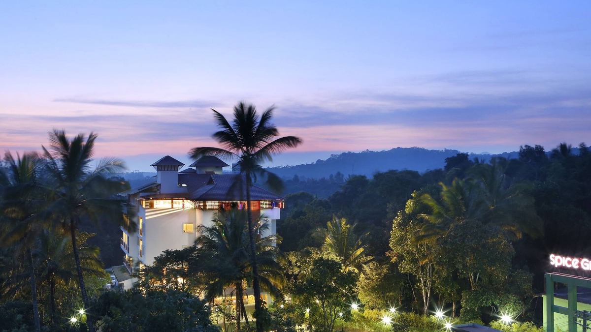 Anakkara Hotel | Spicegrove