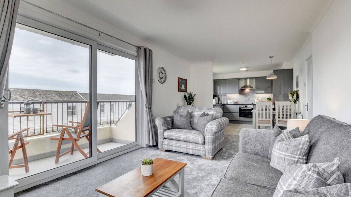 Instow Apartment | Spinnaker - Two Bedroom Apartment, Sleeps 4