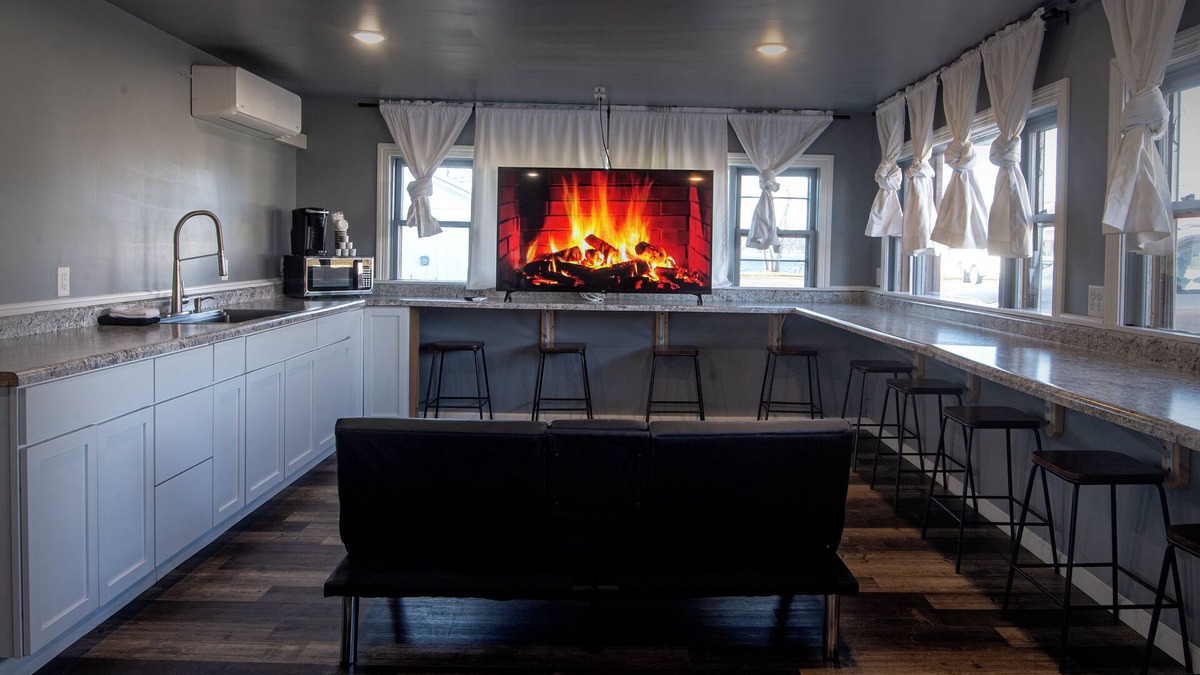 Menahga Hotel | Spirit Lake Resort Motel