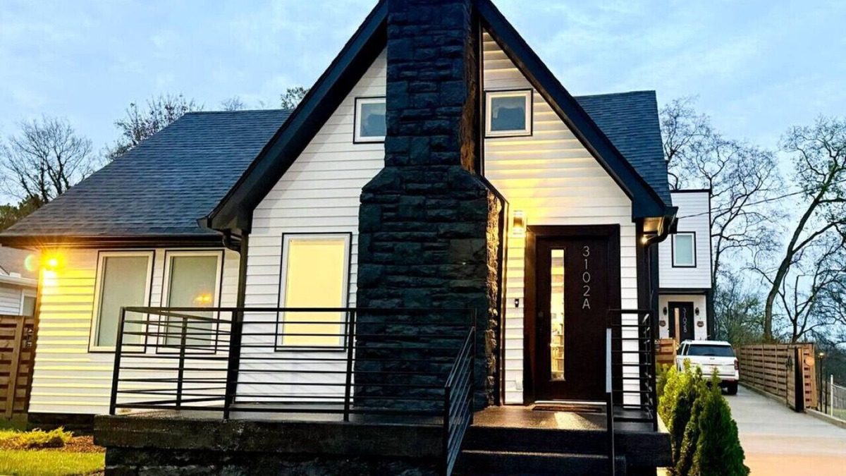 Nashville House | Spirit of Music City Bachelorettes Dream