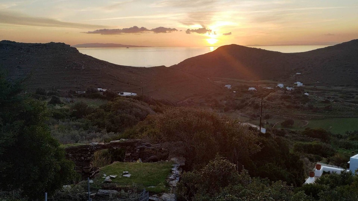 Kato Fellos Other | Spiti Anita Luxury Romantic Cycladic farmhouse with breathtaking views