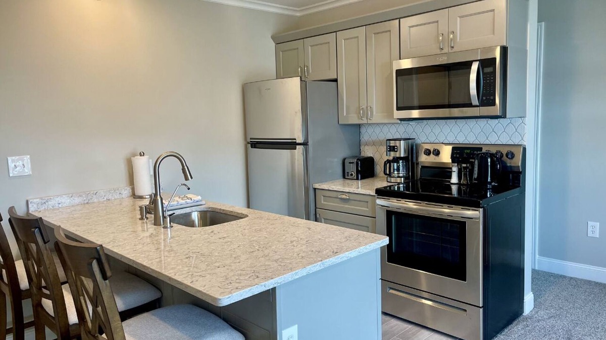 Bemus Point Apartment | Splash Suites ~Newly Built~ Heart of Bemus Suite #3