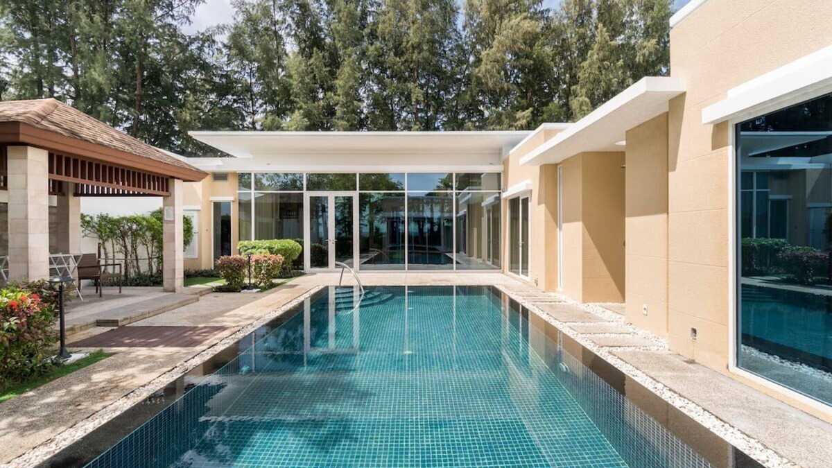 Mai Khao Villa | Splash Villa by Villacarte