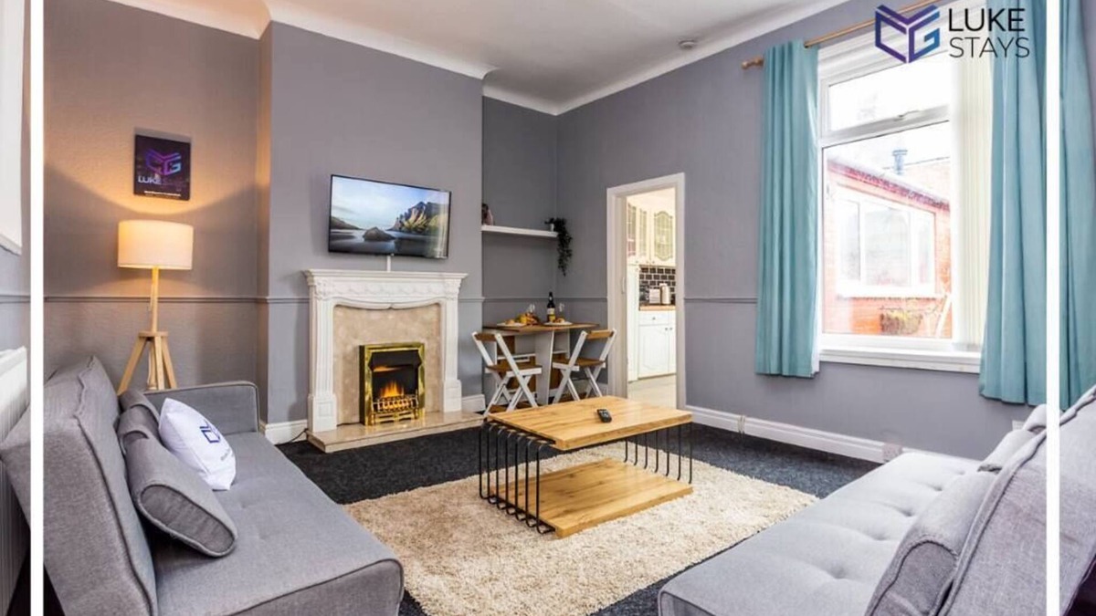 Sunderland House | ◑Splendid 3 Bed House ◑ Yard ◑ Nr Barnes Park ◑