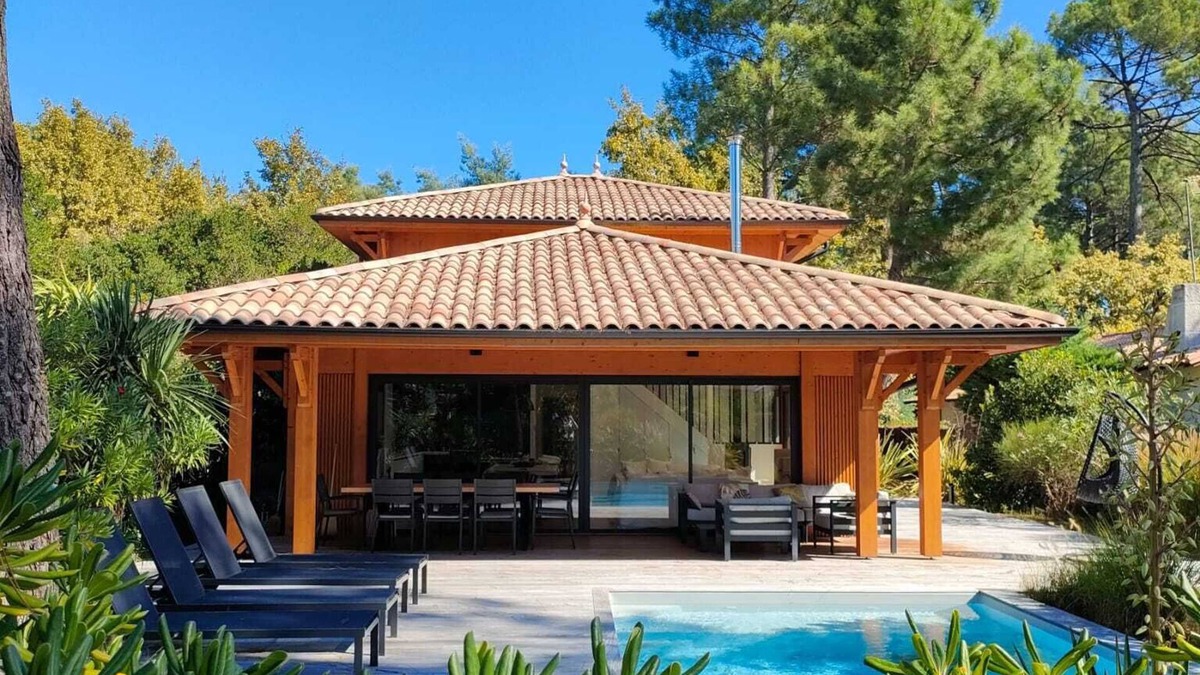 Lege-Cap-Ferret Villa | Splendid air-conditioned villa with heated pool between pond and ocean