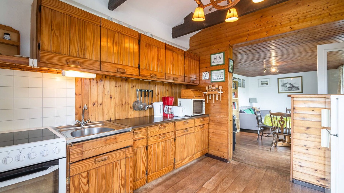Gouvy Ski Chalet | Splendid Chalet in Gouvy with Fenced Garden