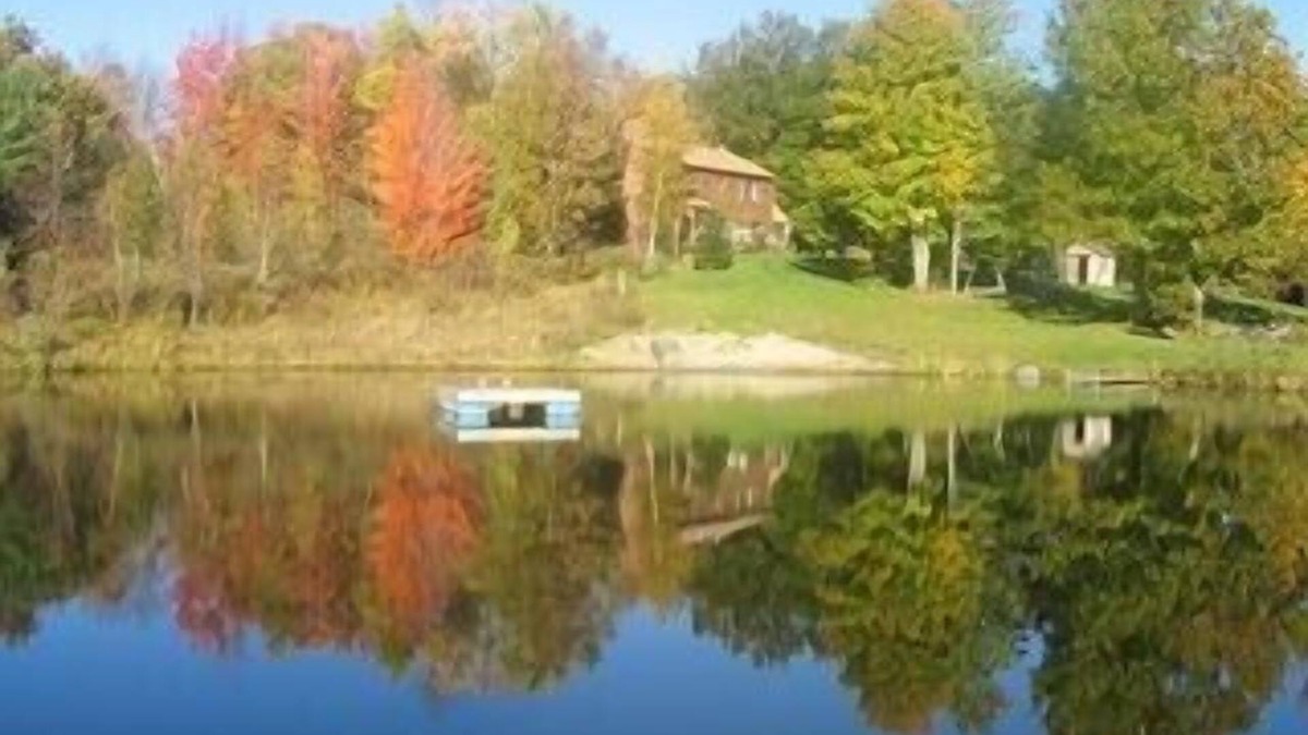 Middletown Springs House | Splendid Green Mountain Retreat with Views & Pond