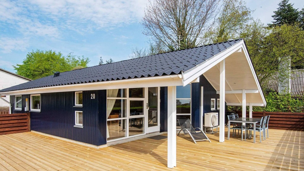 Bjert House | Splendid Holiday Home in Bjert with Roofed Terrace