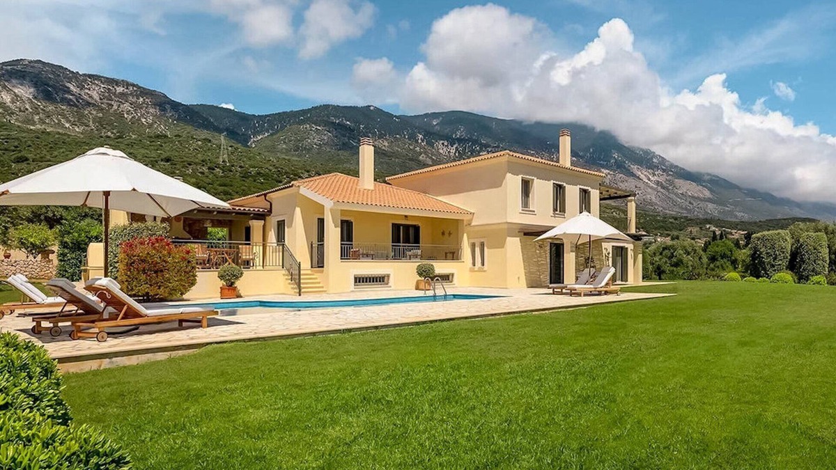 Karavados Villa | Splendid Kefalonia Villa | 3 Bedrooms | Villa Mandola | Great Sea & Mountain.
